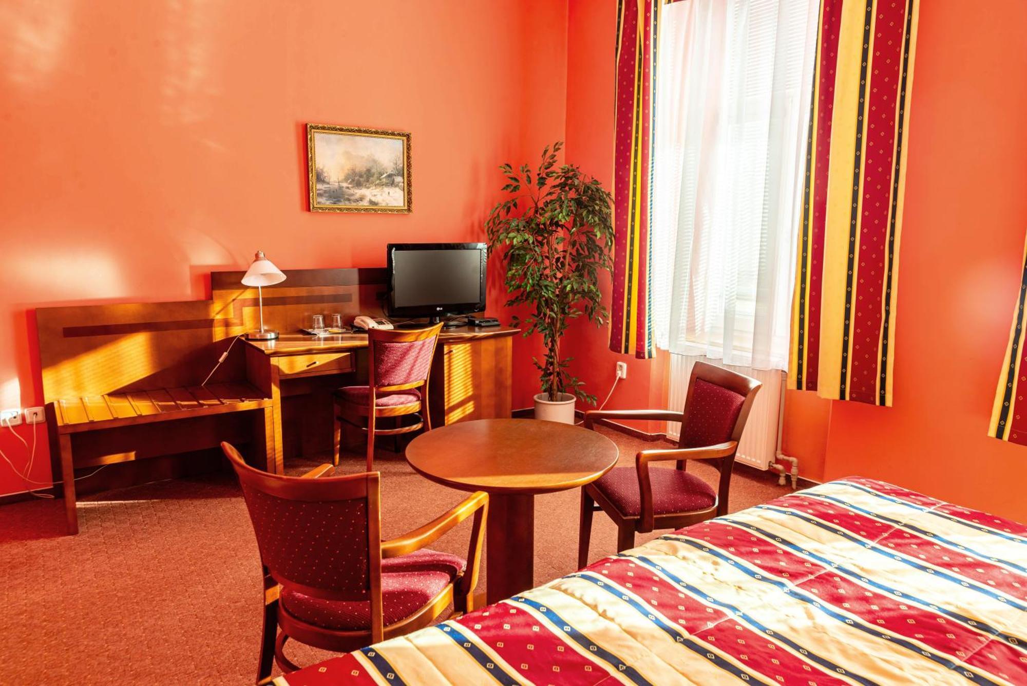 Hotel Olympia Česká Lípa Esterno foto