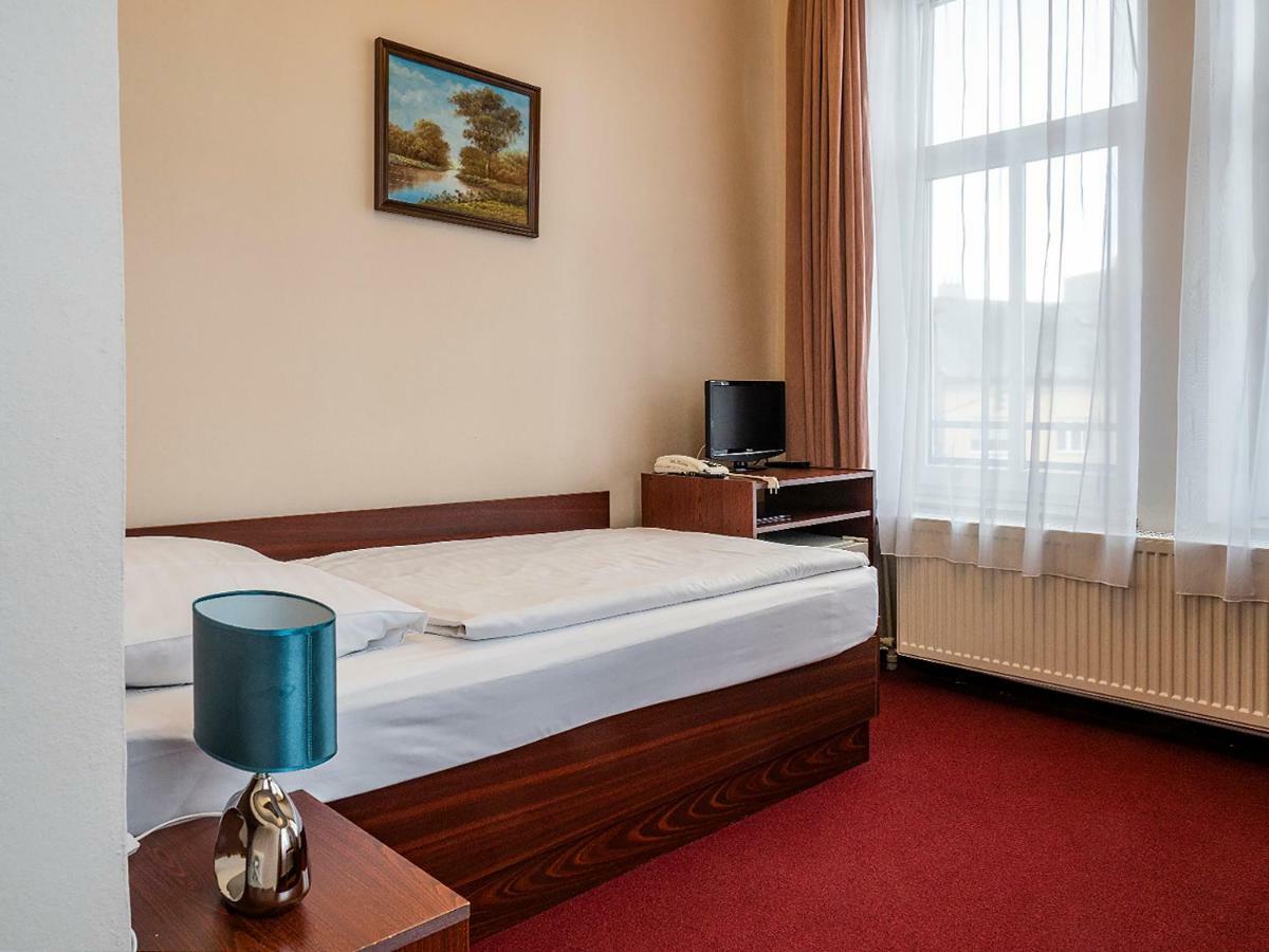 Hotel Olympia Česká Lípa Esterno foto