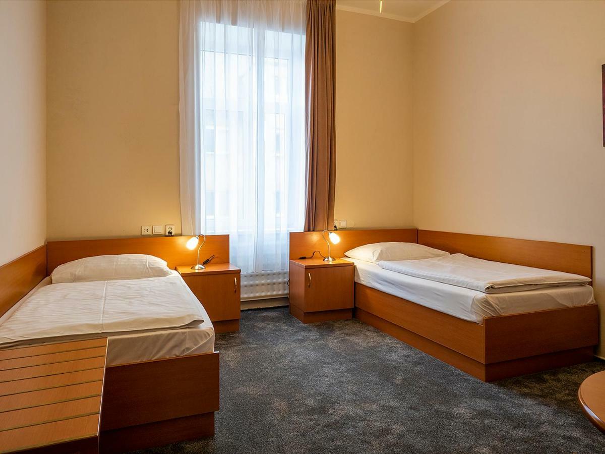 Hotel Olympia Česká Lípa Esterno foto