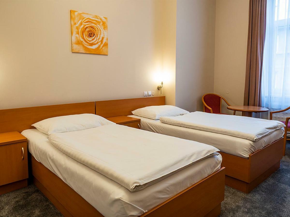 Hotel Olympia Česká Lípa Esterno foto